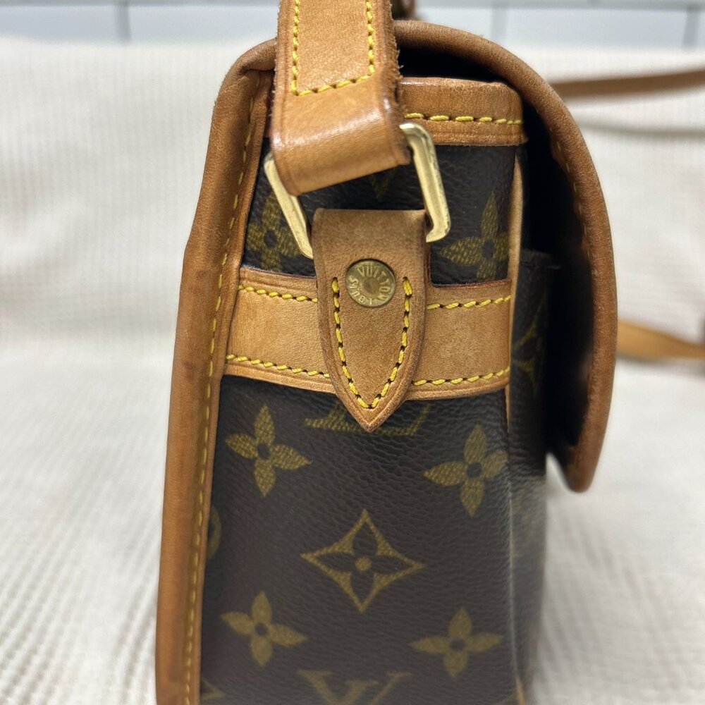 Authentic 2000 Louis Vuitton Monogram Sologne - image 3